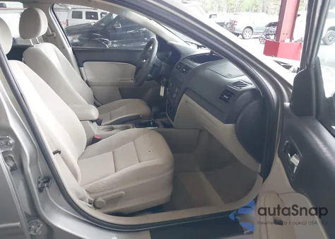 2008 Ford Fusion Se z USA, uszkodzony, nr VIN 3FAHP011X8R272627